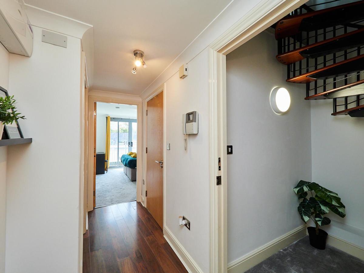 Emerald Suite - Two Story Duplex Apartment - Balcony - Contractors - Family - City Centre - Broadway Plaza - Five Ways - Sleeps 6 Бирмингем Экстерьер фото